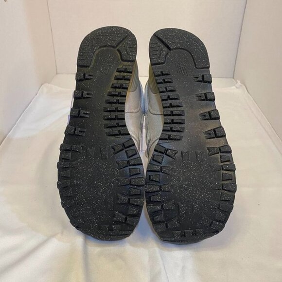 New Balance Classic 574 Suede Mesh Lace Up Sneakers Gray White Women’s 8 - Picture 4 of 15